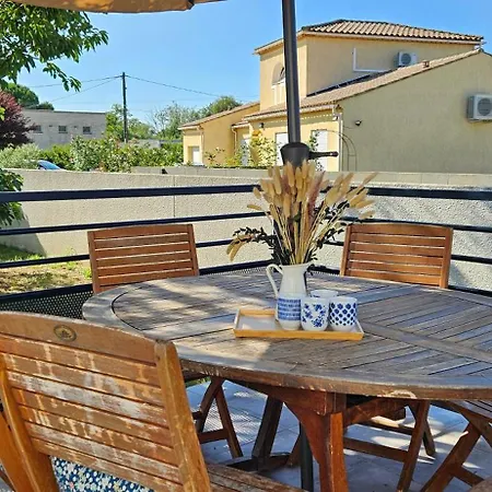 Family's Pool, Parking, Garden Villa *